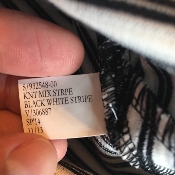 Banana Republic High Waisted Skater Skirt 6 - Picture 10 of 10